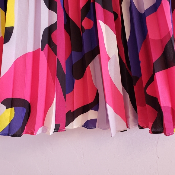 Colorful Pleated/Accordion Skirt - Picture 4 of 6